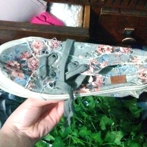 Blowfish Malibu floral shoes